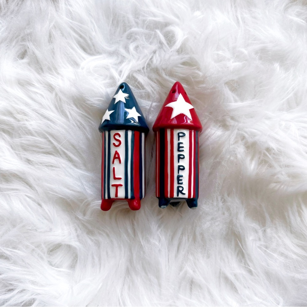 new johanna parker rocket salt + pepper shakers red white blue july 4 s&p